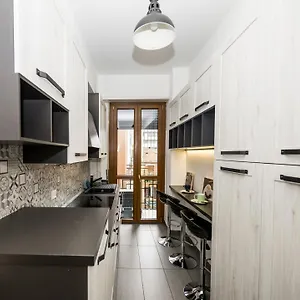  Apartamento Airguest Station Italia